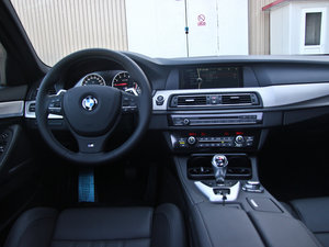 2012款4.4 V8 中控区