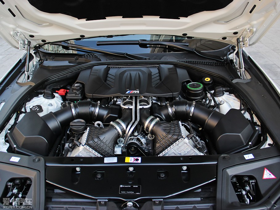 2014M5 4.4 V8 