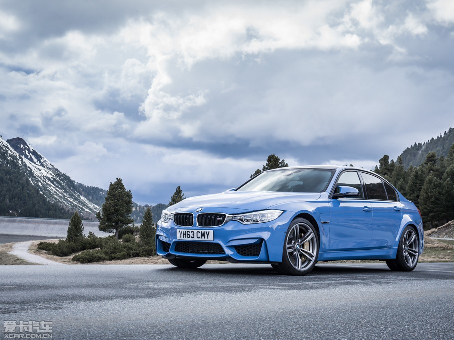 2014RM3 Saloon (UK-Version)