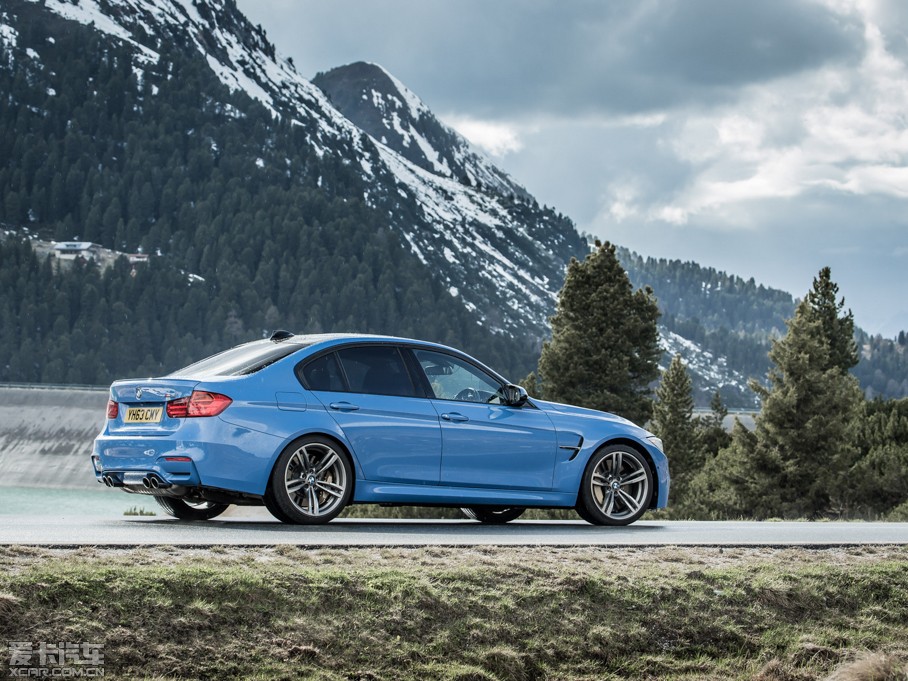 2014RM3 Saloon (UK-Version)