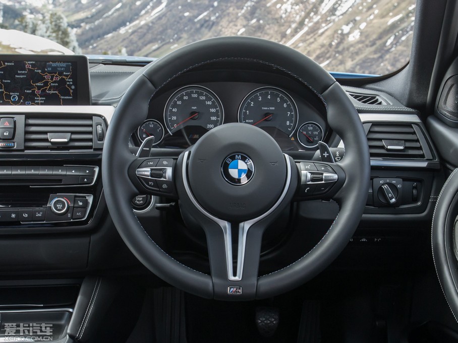 2014RM3 Saloon (UK-Version)