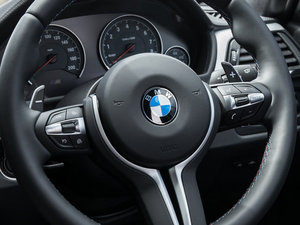 2014款Saloon (UK-Version) 中控区