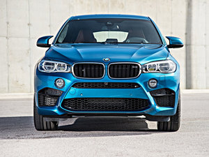 2015款4.4 V8 整体外观