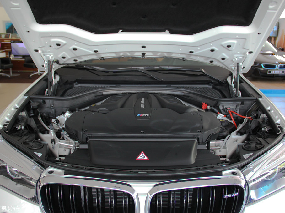 2015X5 M 4.4 V8