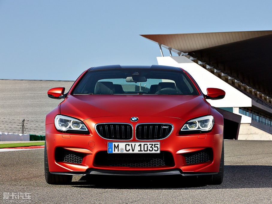 2015RM6pT 4.4T Coupe