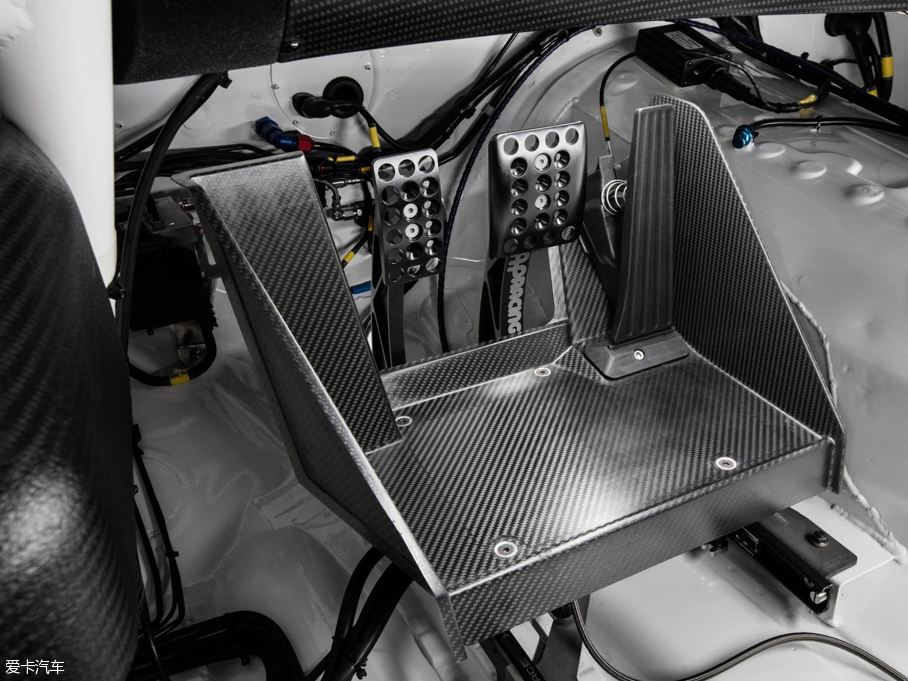 2015��RM6�p�T GT3