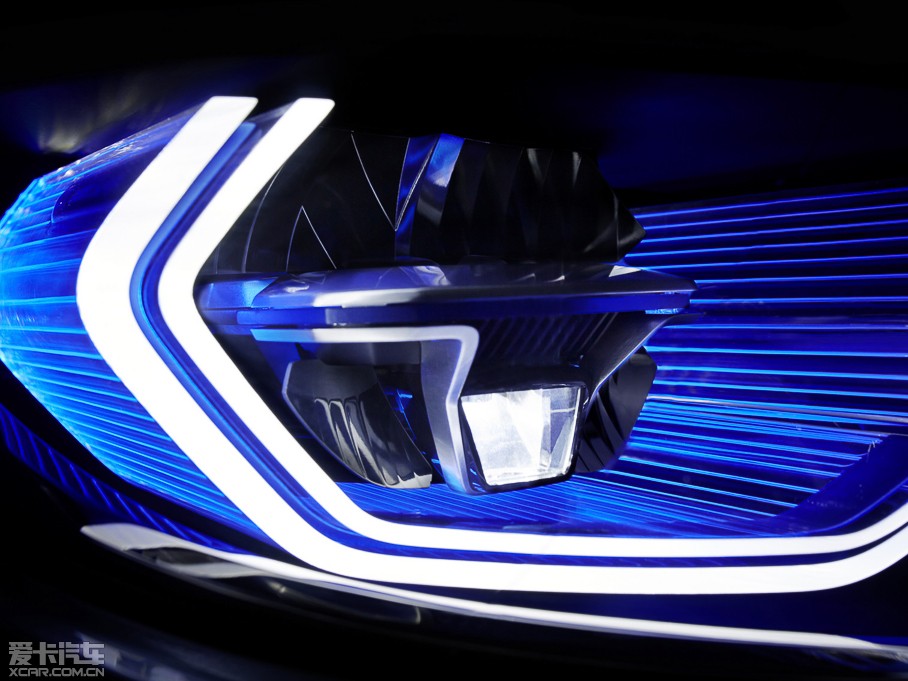 2015RM4 Iconic Lights܇