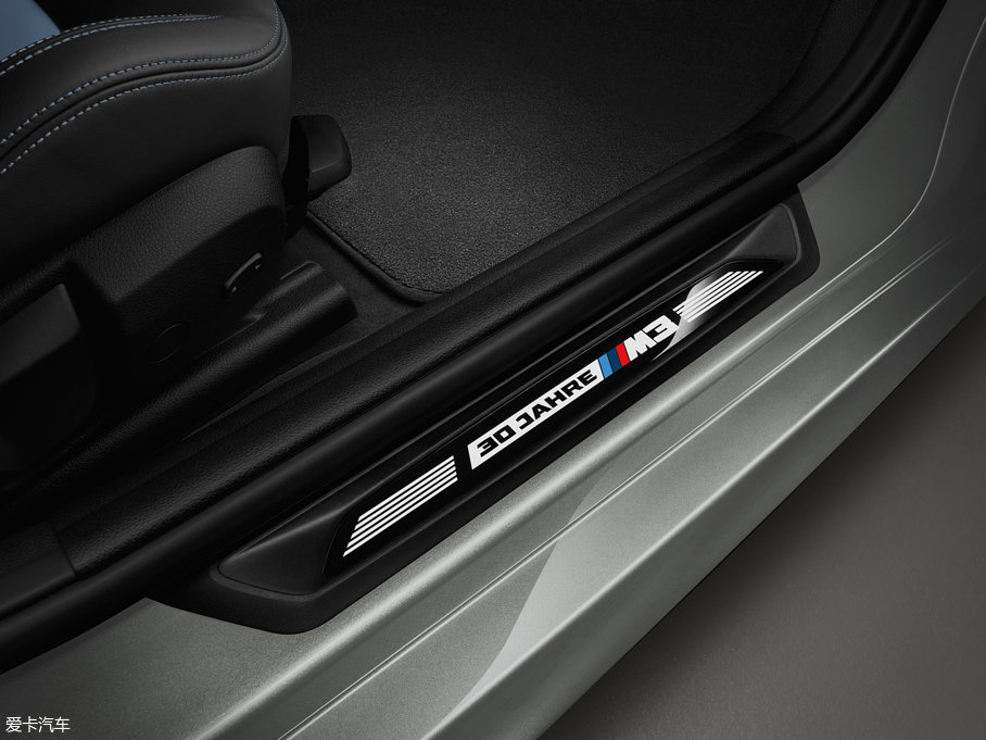 2016��RM3 30�����؄e��