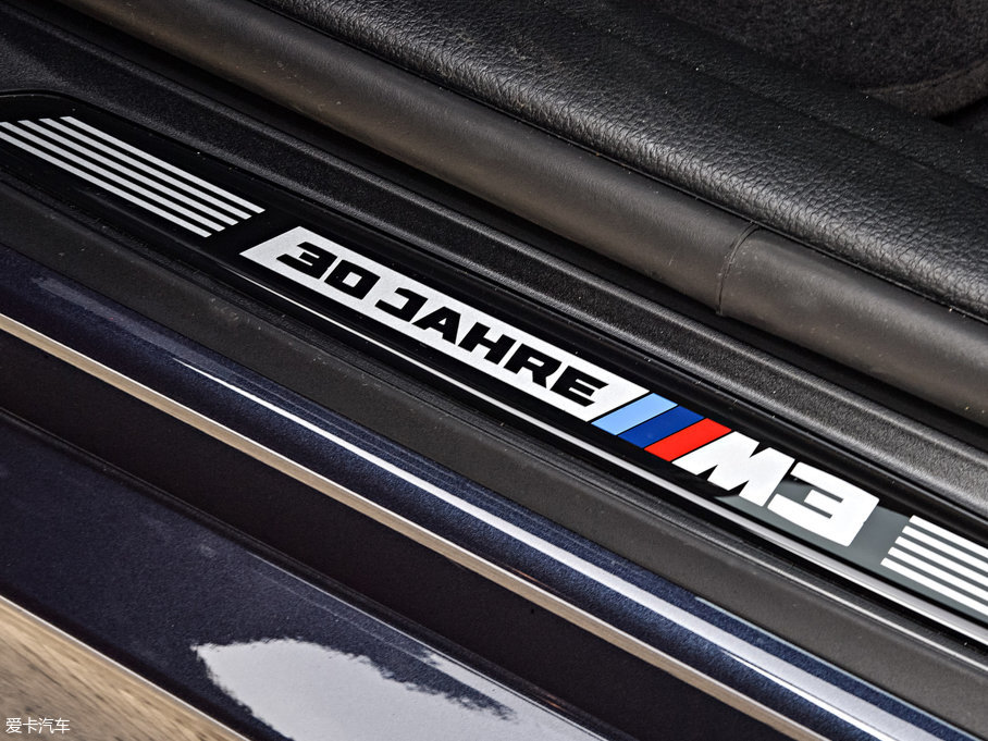 2016��RM3 30�����؄e��