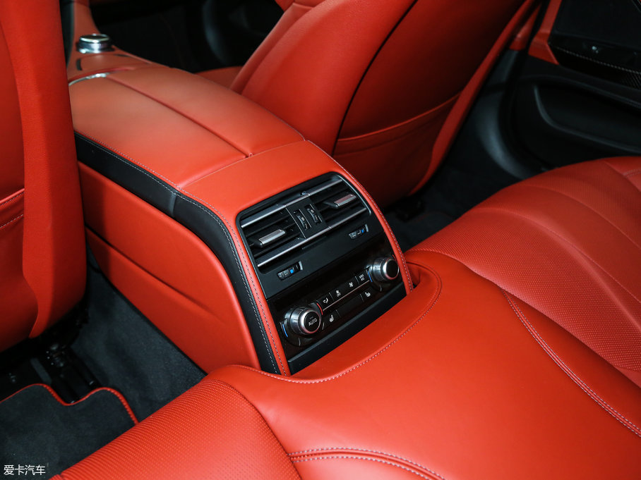 2015RM6T Gran Coupe