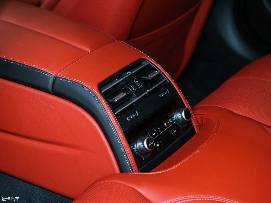 2015RM6T Gran Coupe