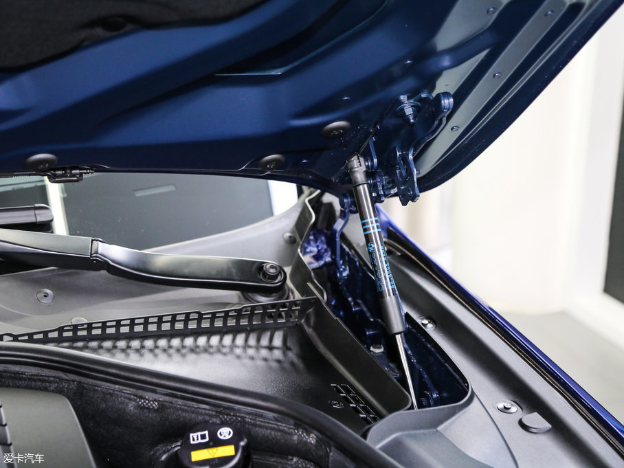 2015RM6T Gran Coupe