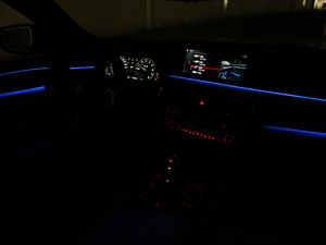 2018款4.4T V8 空间座椅