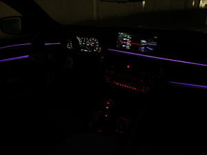 2018款4.4T V8 空间座椅