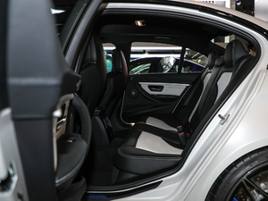 2018款3.0T 车迷限量版 空间座椅