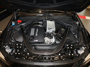 2018款3.0T 发动机