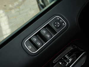 2019A(y)MG G 63 ؄e {܇ƅ^(q)	