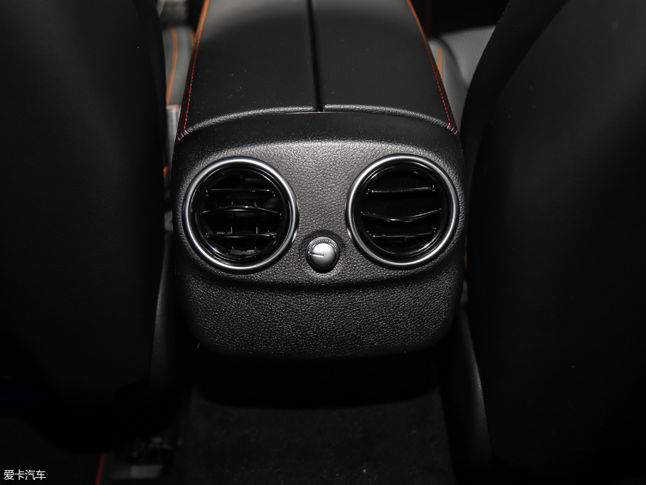 2019��YC��AMG AMG C 43 4MATIC �I��܇