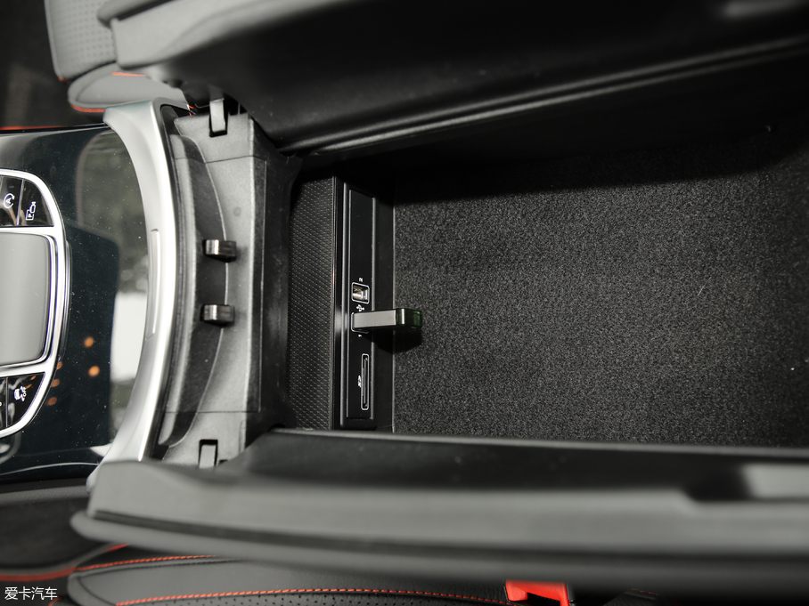 2019YCAMG AMG C 43 4MATIC I܇