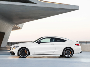 2019A(y)MG C 63 S I܇ w^