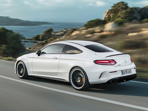 2019A(y)MG C 63 S I܇ w^