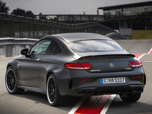 2019AMG C 63 S I܇ w^