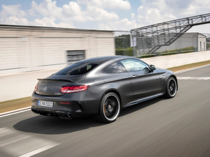 2019AMG C 63 S I܇ w^