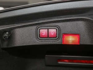 2019AMG C 43 4MATIC I܇ g