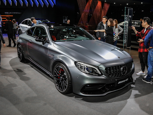 2019A(y)MG C 63 S I܇ w^