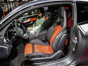 2019AMG C 63 S I܇ {