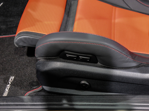 2019AMG C 63 S I܇ g