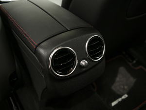 2019AMG C 43 4MATIC I܇ g