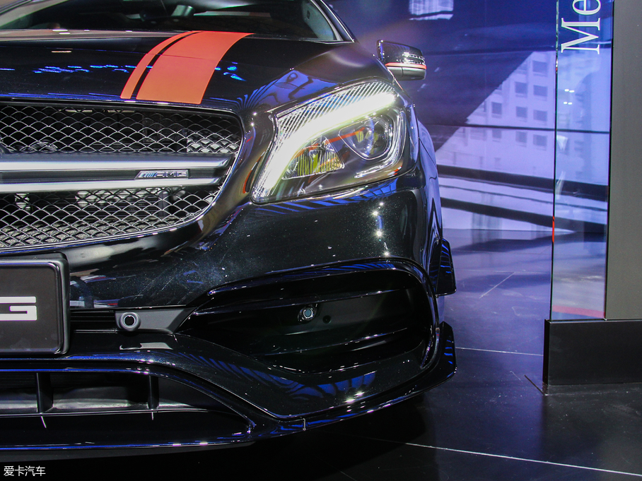 2018YAAMG(M) AMG A 45 4MATIC ذ