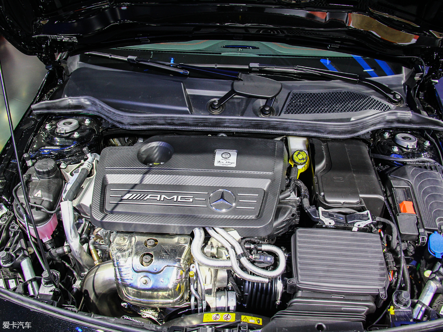 2018YAAMG(M) AMG A 45 4MATIC ذ