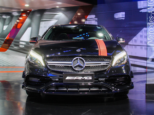 2018款AMG A 45 4MATIC 臻藏版 整体外观