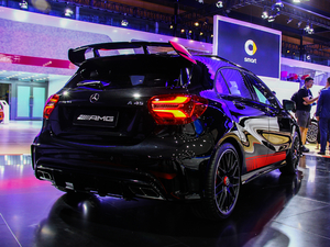 2018款AMG A 45 4MATIC 臻藏版 整体外观