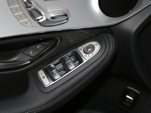 2018AMG GLC 63 4MATIC+ Coupe {܇ƅ^	