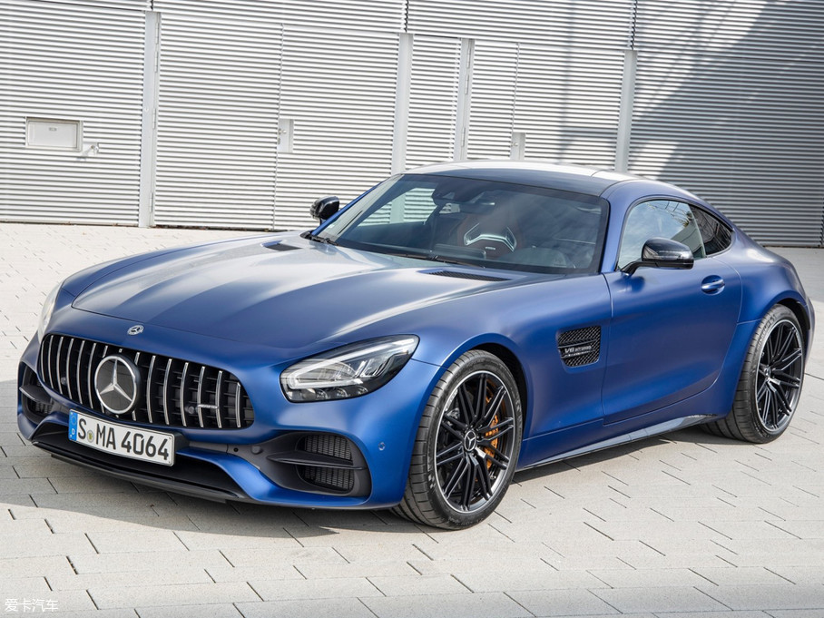 ÷˹-AMG GT