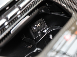 2019A(y)MG GT 63 S 4MATIC+ T܇ ؄e п؅^(q)