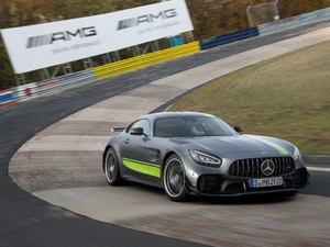 2021A(y)MG GT R PRO w^