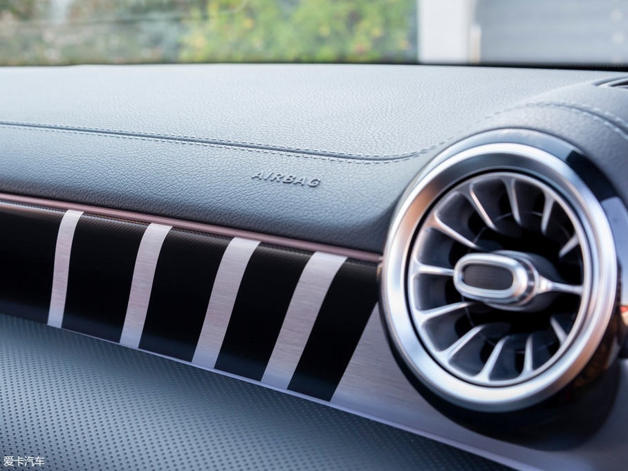 2020YCLAAMG AMG CLA 45 S 4MATIC