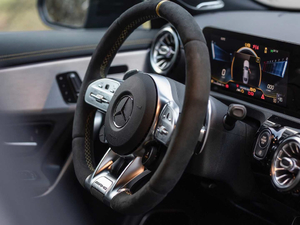 2020款AMG CLA 45 S 4MATIC 中控区