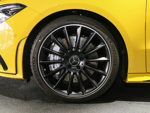 2020AMG CLA 35 4MATIC ݆Ȧ