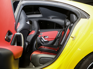 2020A(y)MG CLA 35 4MATIC ſg