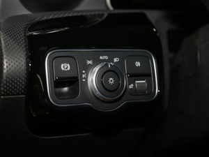 2020AMG CLA 35 4MATIC п؅^