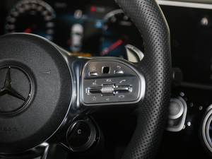 2020AMG CLA 35 4MATIC п؅^