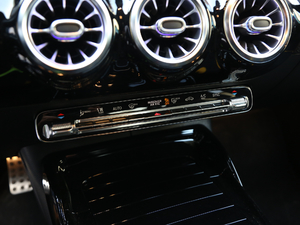 2020AMG CLA 45 S 4MATIC+ п؅^