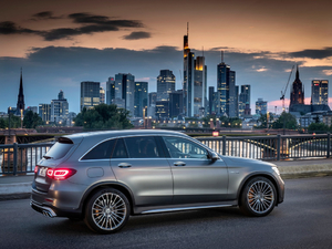 2019A(y)MG GLC 63 S 4MATIC+ w^