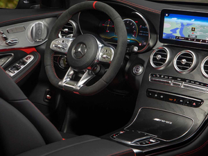 2019款AMG GLC 63 S 4MATIC+ Coupe 中控区