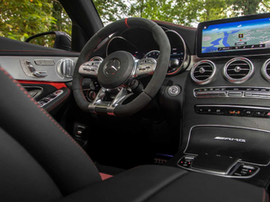 2019款AMG GLC 63 S 4MATIC+ Coupe 中控区